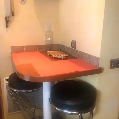 Aux Deux Cigognes Apartament *